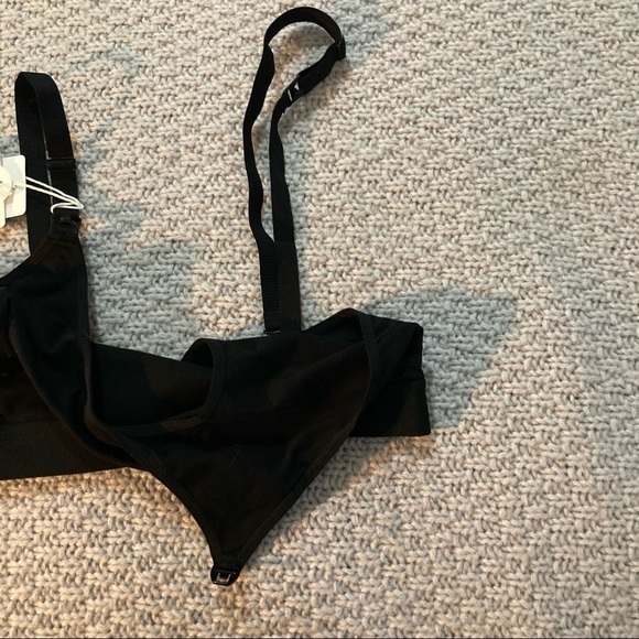 MOMCOZY Sz L Nursing Breastfeeding Bra with Snaps and Comfort Elastic NWT - Picture 6 of 7